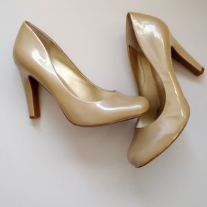 jessica simpson caprielle high heel